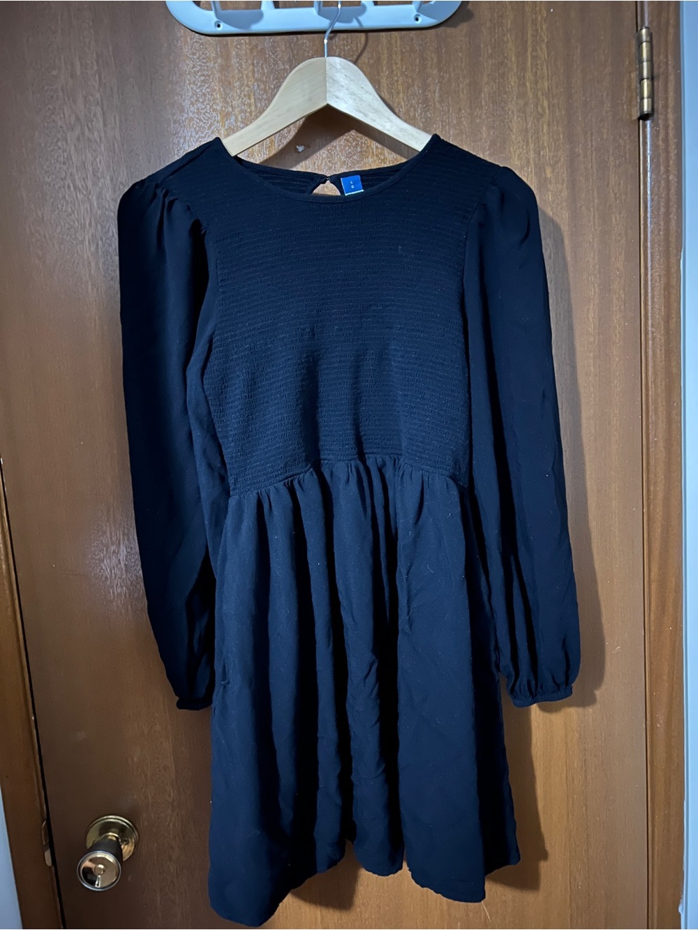 Old Navy Black Long-Sleeve Textured Knit Bodice Dress